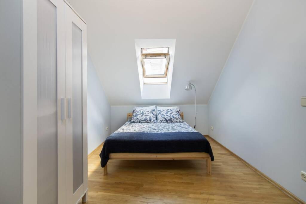 Private Sauna & 4 Bedrooms Old Town Rooftop Apartment Wilna Exterior foto